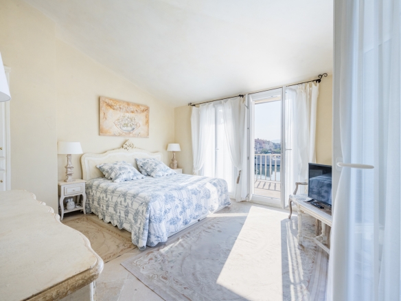 villa manuela