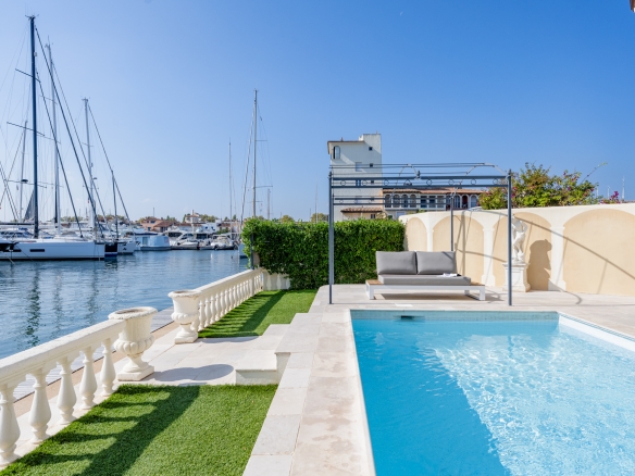 villa manuela