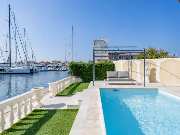 villa manuela